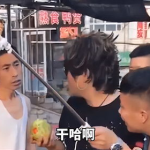 网红吃瓜胖子图片高清壁纸,趣味横生的视觉盛宴